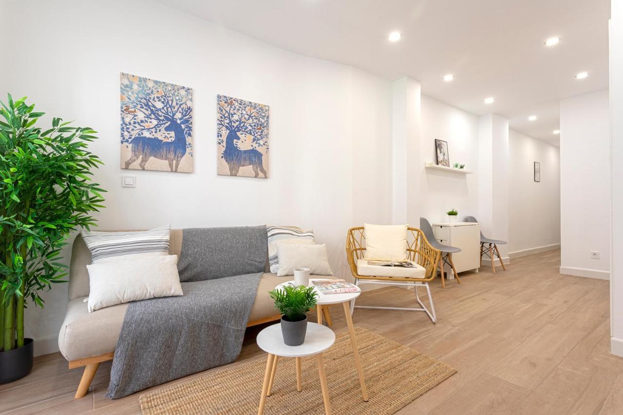 Malgi Apartment - Malaga City Centre Exterior photo